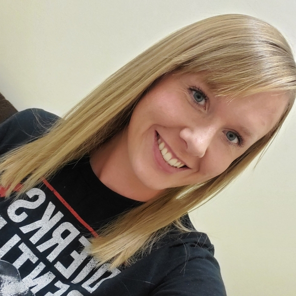 Meet your Posher, Allison - Picture 1 of 1